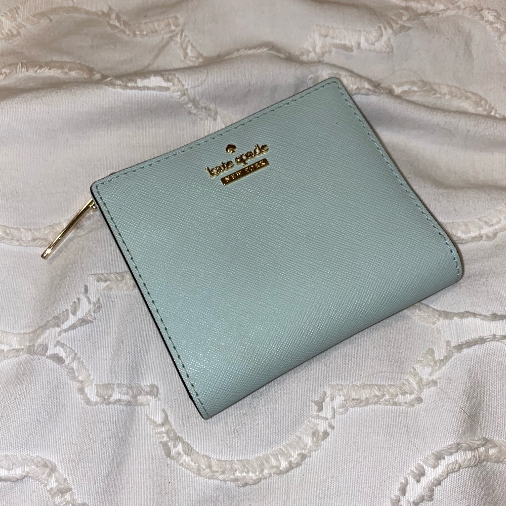 KATE SPADE COMPACT WALLET ♠️